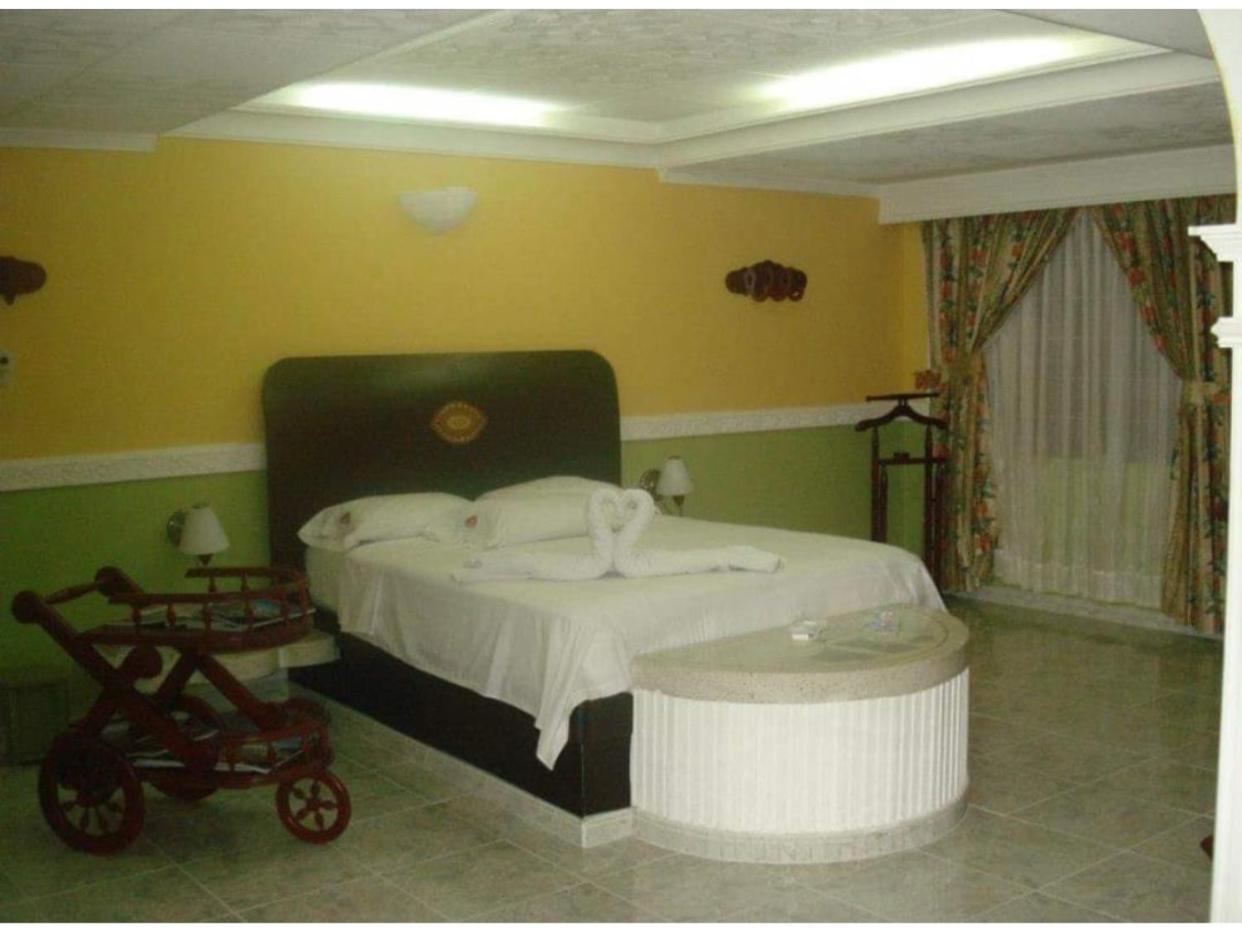 Aparta Hotel Plenitud 帕尔米拉 外观 照片